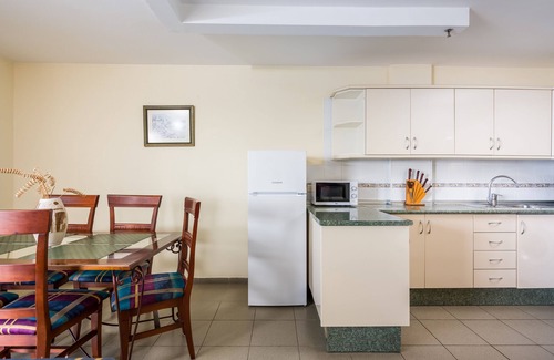 Puerto de la Cruz Appartement | Puerto de La Cruz Family Apartment, Heated Pool, Mountain Views, Fast Wi-Fi