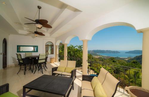 Jaco Maison | Puesta del Sol 5 bdrs ocean view in Los Suenos