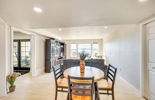 Des Moines Appartement | Puget Sound Views: Des Moines Apt w/Patio