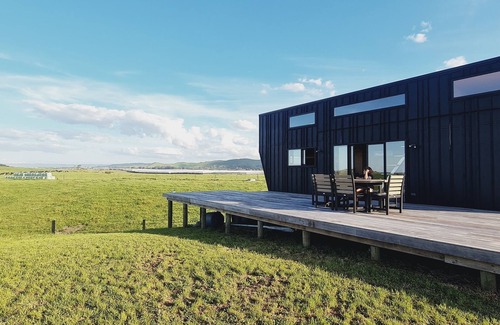 Pukehina Maison | Pukehina Beach, Coastal Tiny house farm stay