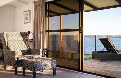 Pukehina Maison | Pukehina Estuary Sunset Views Holiday Home