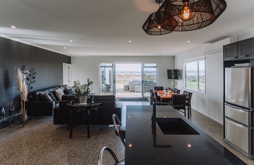 Pukehina Maison | Pukehina Retreat & Lodge