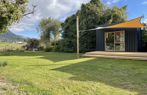 Pohara Maison | Pukeko Cottage - Pohara Holiday Home