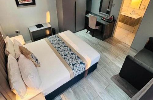 Rustenburg Hôtel | Pula Nala Lodge Bed & Breakfast