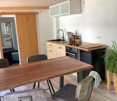 Seeheim-Jugenheim Appartement | Pulvermühle - 3 Zimmer Maisonette inkl Bad am Stettbach im NATURA 2000 Gebiet mit 12500 qm Garten