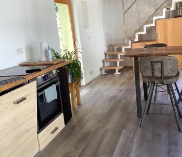 Seeheim-Jugenheim Appartement | Pulvermühle - 3 Zimmer Maisonette inkl Bad am Stettbach im NATURA 2000 Gebiet mit 12500 qm Garten