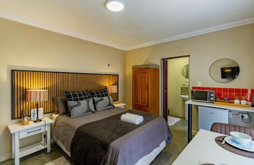 Schoemansville Maison | Pumleni Guesthouse