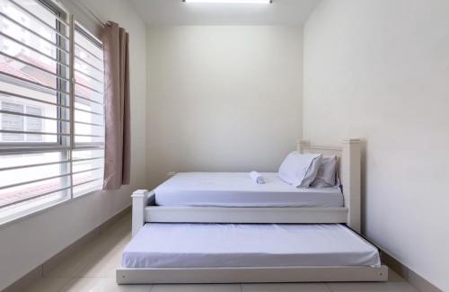 Bandar Puncak Alam Maison | Puncak Alam 3 Bdroom, Eco Grandeur, Uitm, Netflix
