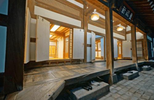 Jeonju Maison | Pungryuheon Hanok private house