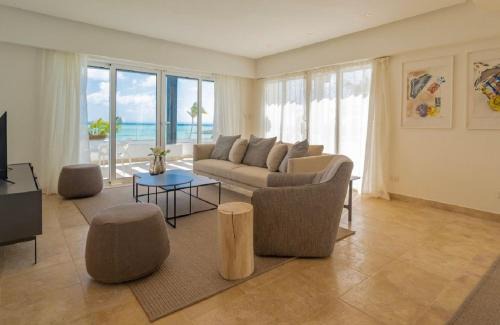 Cap Cana Marina Appartement | Punta Palmera Beach Front and pool views Cap Cana