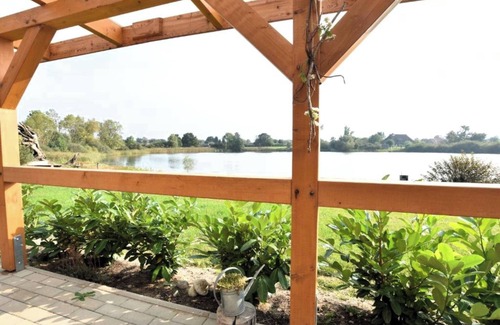 Ruhn Maison | Pure nature in lakeside holiday home