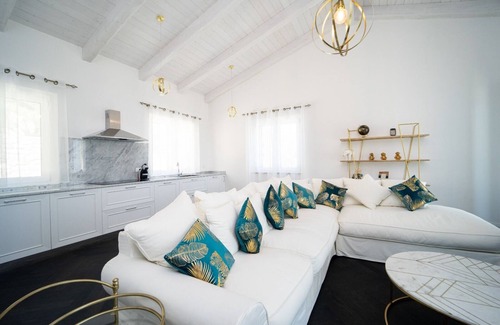 Gasperina Villa | Intimité pure avec des vues incroyables sur la mer