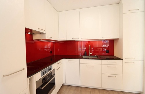 Ipsach Appartement | Pure relaxation - 5 min to Lake Biel