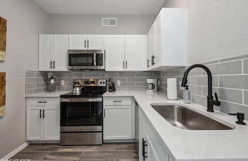 Desert View Village Appartement | Pure Suites Ascent 1 Bed Gym Pool