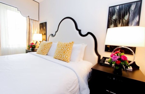 Kalorama Heights Hôtel | PURE Wellness Junior Suite King, Contemporary Charm, Fitness Center