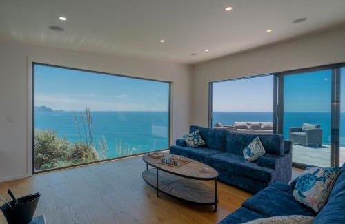 Tairua Maison | Purepure - Tairua Holiday Home