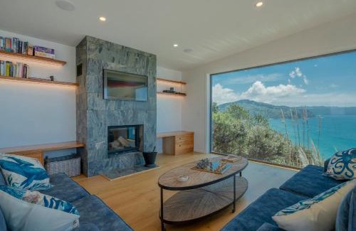 Tairua Maison | Purepure - Tairua Holiday Home