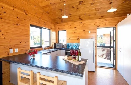 Mount Maunganui Maison | Puriri Beach Pad with direct beach access