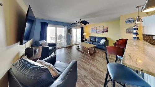 Put-in-Bay Maison | Put-in-Bay Waterfront Condo #104