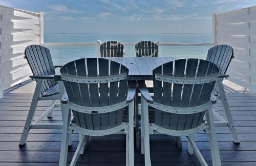 Put-in-Bay Maison | Put-in-Bay Waterfront Condo #104