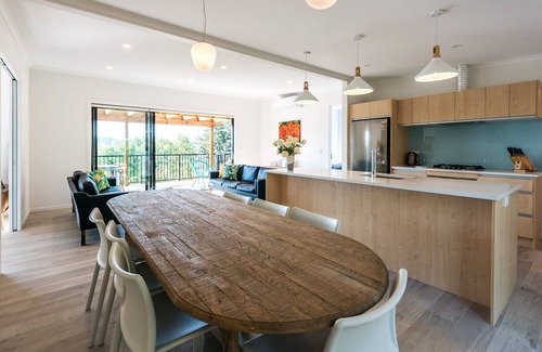 Surfdale Maison | BAIE PUTAKI - VILLA KERERU | Soit mon invité
