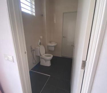 Batu Arang Maison | Puteri Elaisha Homestay