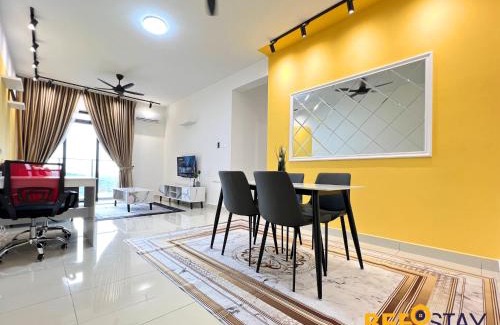 Presint 15 Appartement | Putrajaya Setia Seraya Residence Pool View 6PAX