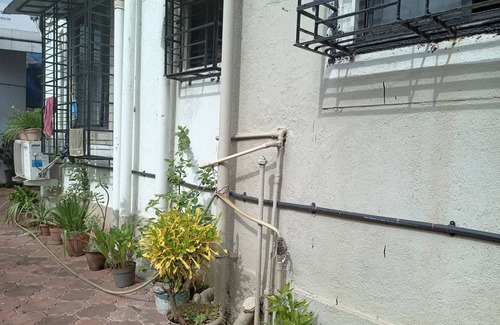 Mahim Maison | Pvt AC room + Seafacing + Garden + Luxury finish furniture and fitments, Mumbai