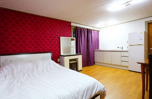 Jinbu Maison | Pyeongchang Eomeonipumsok Maeul Pension