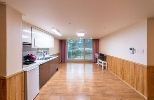 Gangpyeong Maison | Pyeongchang Soop42gil Pension