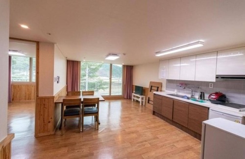 Gangpyeong Maison | Pyeongchang Soop42gil Pension