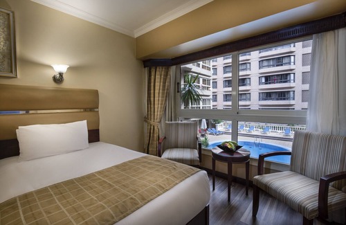 Al Duqqi Hôtel | Pyramisa Suites Hotel Cairo