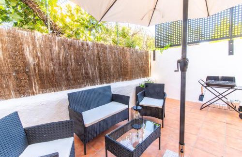 Abena Appartement | Pyrenees Escape with Terrace and BBQ