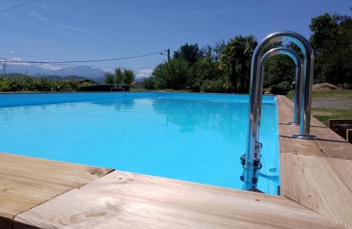 Saint-Gaudens Appartement | Pyrenees Vue - Vues Fantastique, Calme, Jardin, Piscine, Parking Gratuit Sur Place
