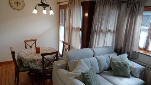 Linsoles Appartement | Pyros de Benás