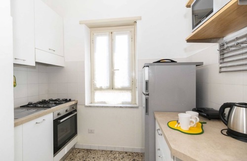Mirafiori Appartement | Pythagoras Functional Flat x4 with Balcony