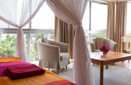 Oyster Bay Maison | Q-Bar & Guest House