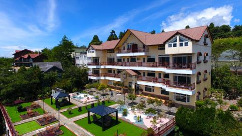 Ren'ai Maison | Qingjing Baiyun Resort
