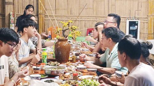 A Luoi Appartement | Quốc Cảnh Homestay