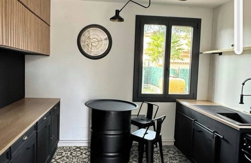 Saint-Hippolyte Maison | Quiet, renovated house. Pets welcome.