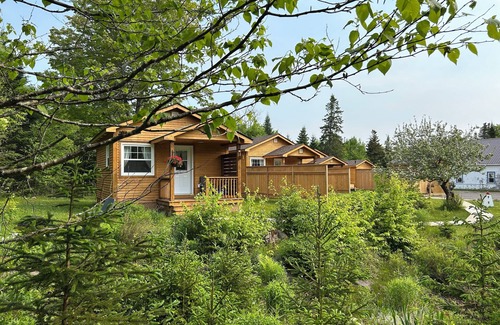 West Quaco Cottage | Quaco Cottages - The Waterloo