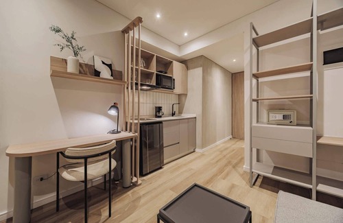 Laureles Appartement | Quadrato | Laureles Studio, w/AC, Balcony, WIFI