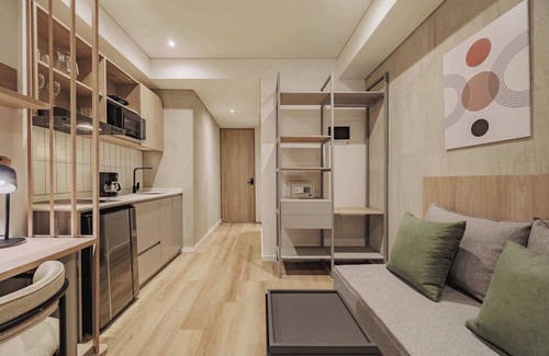 Laureles Appartement | Quadrato | Laureles Studio, w/AC, Balcony, WIFI