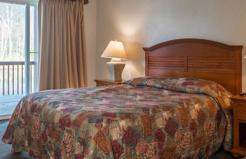 Drums Copropriété | Quail Hollow Village 2br suite Saturday check-ins