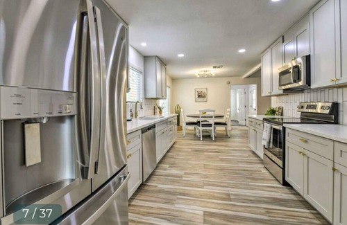 Stonecreek Maison | Quaint 4-bedroom house in charming Gilbert Arizona
