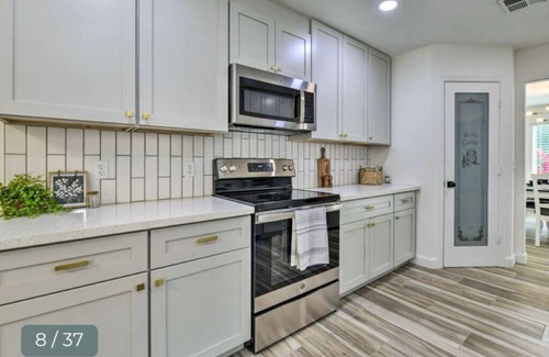 Stonecreek Maison | Quaint 4-bedroom house in charming Gilbert Arizona