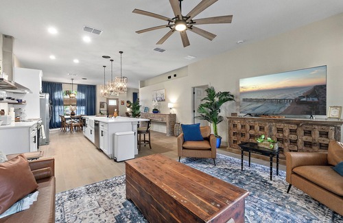 Palm Coast Maison | Quaint 4-bedroom Pool house with AC in Palm Coast