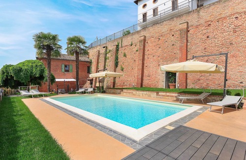 Calliano Villa | Charmante villa pittoresque avec piscine dans le village Calliano! Villa Gelsi