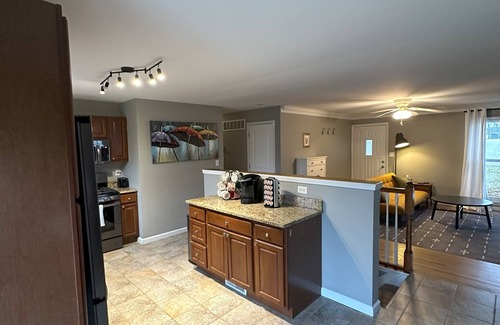 O'Fallon Maison | Quaint and Cozy Hamlet
