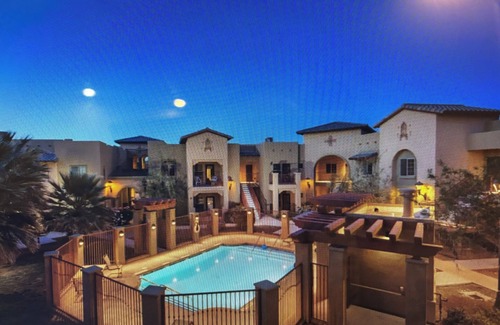Mesilla Park Copropriété | Quaint and Spacious 1bed/1bath with Balcony Overlooking the Courtyard